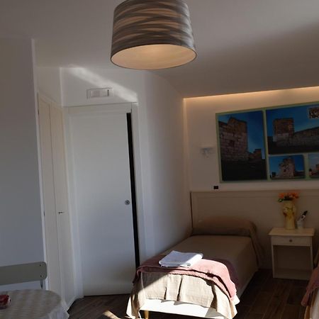 Domus Al Corso Con Servizio B&B Canosa di Puglia Exterior foto