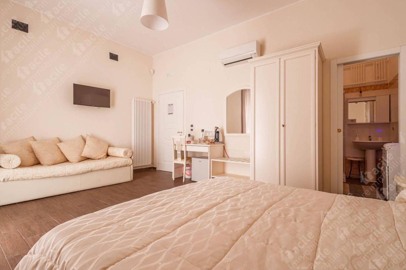 Domus Al Corso Con Servizio B&B Canosa di Puglia Exterior foto