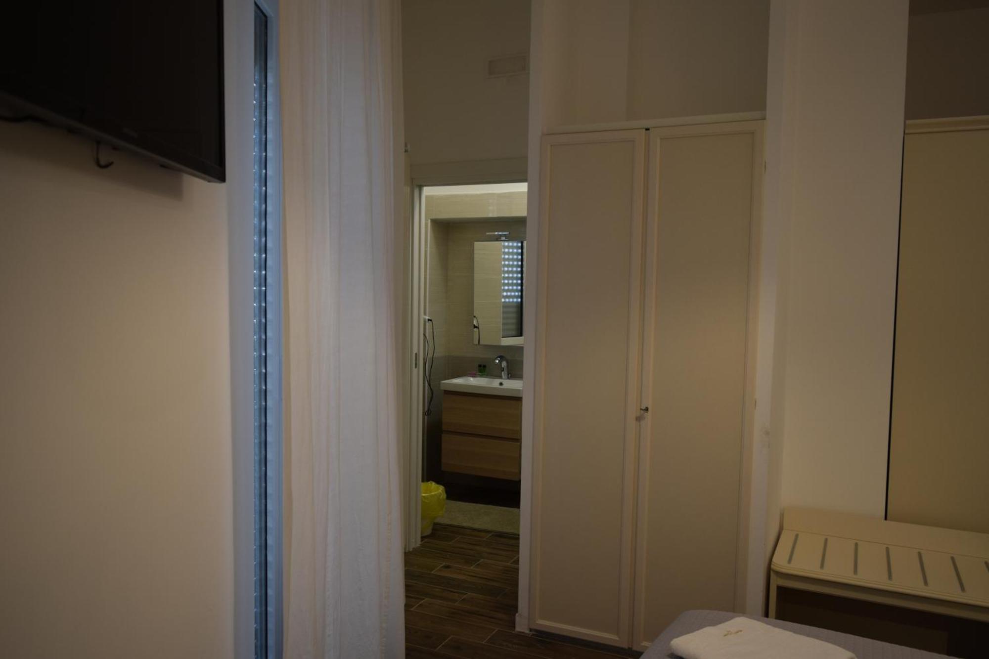 Domus Al Corso Con Servizio B&B Canosa di Puglia Exterior foto