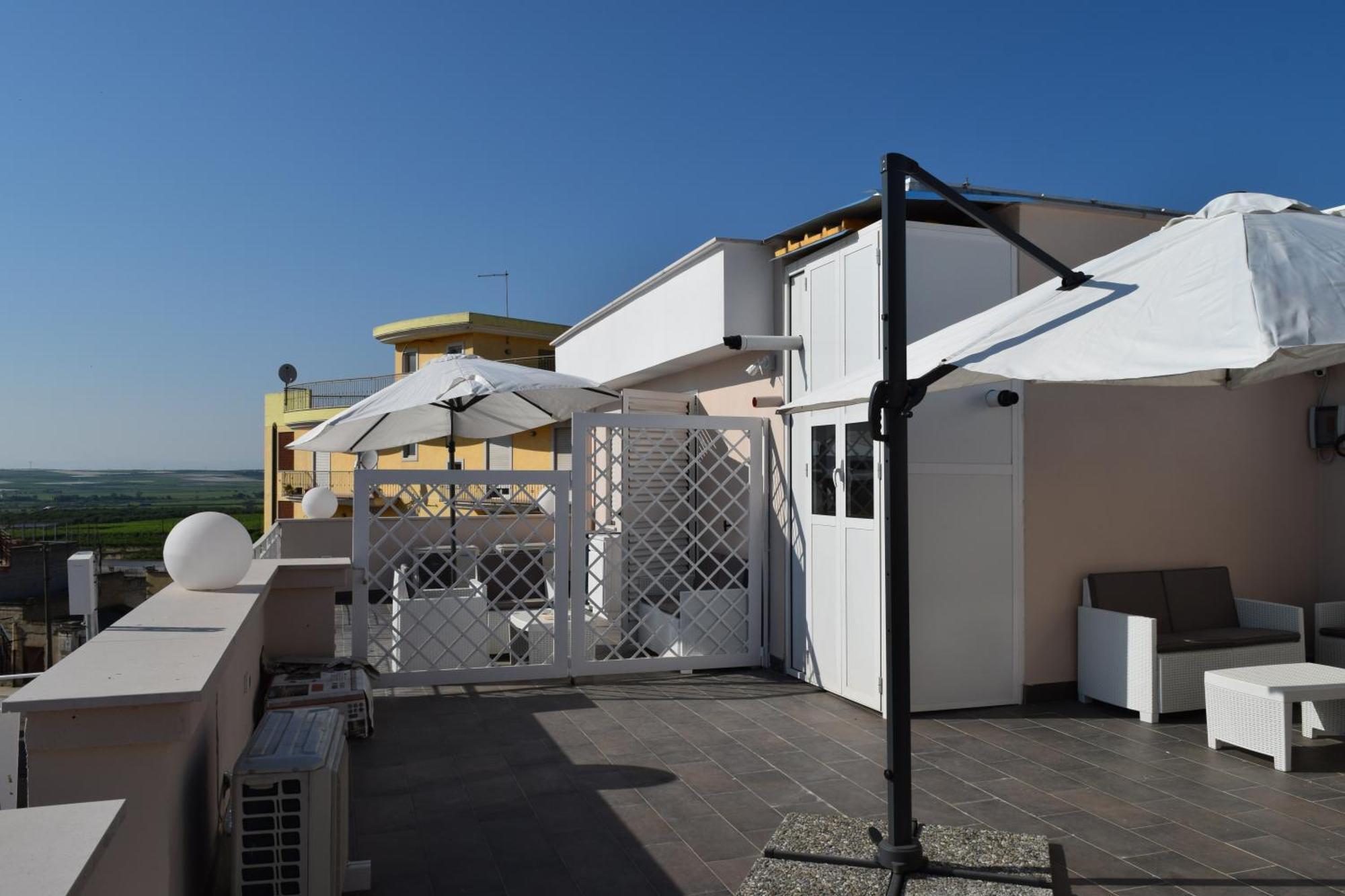 Domus Al Corso Con Servizio B&B Canosa di Puglia Exterior foto