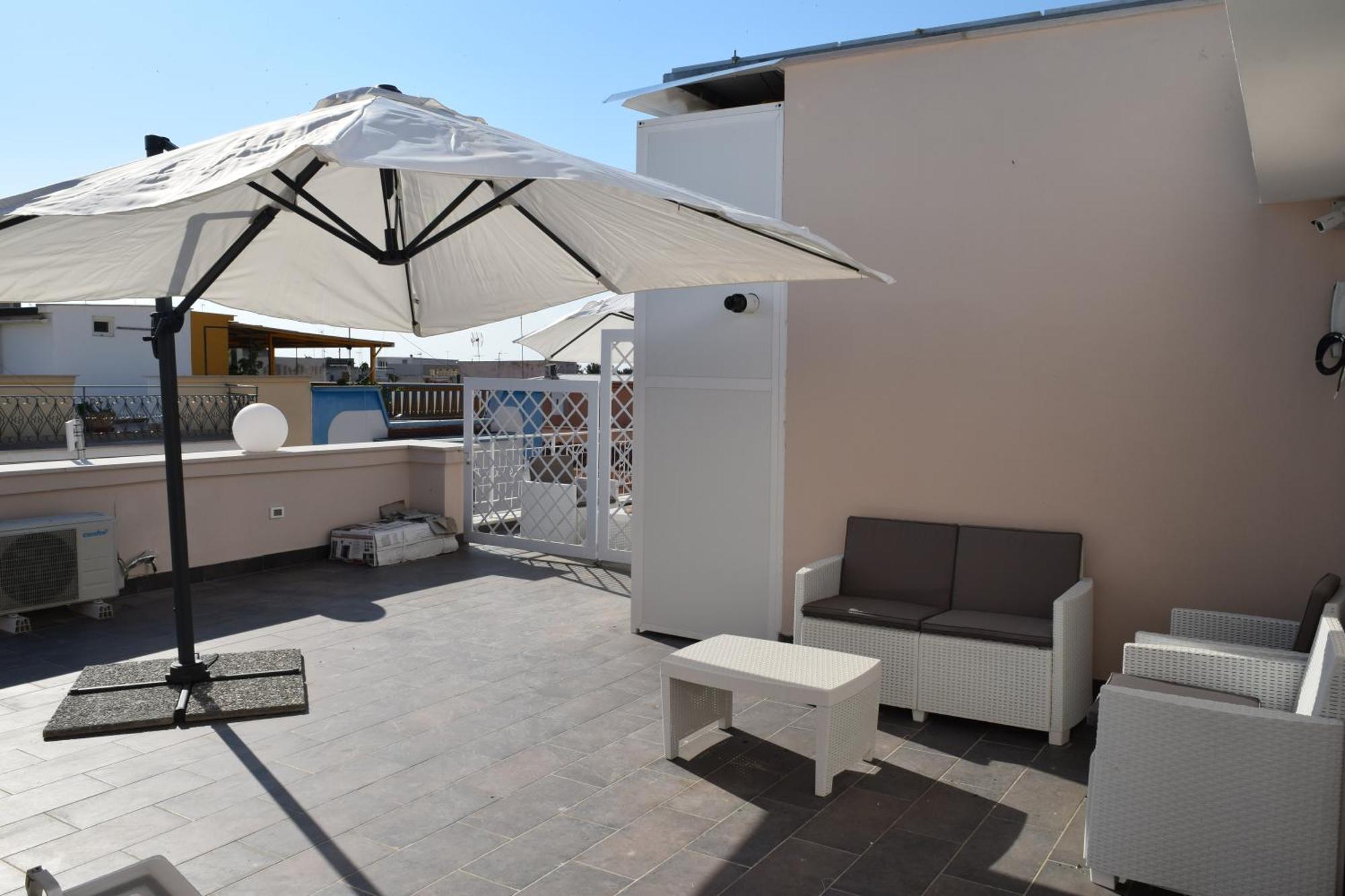 Domus Al Corso Con Servizio B&B Canosa di Puglia Exterior foto