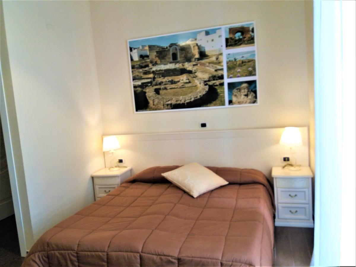 Domus Al Corso Con Servizio B&B Canosa di Puglia Exterior foto